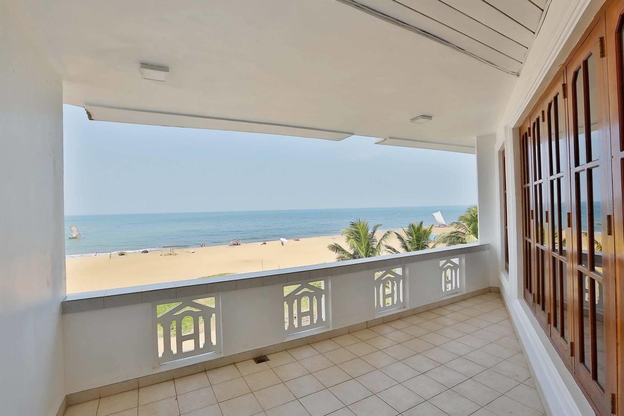 The Reef Beach Hotel Negombo Ngoại thất bức ảnh