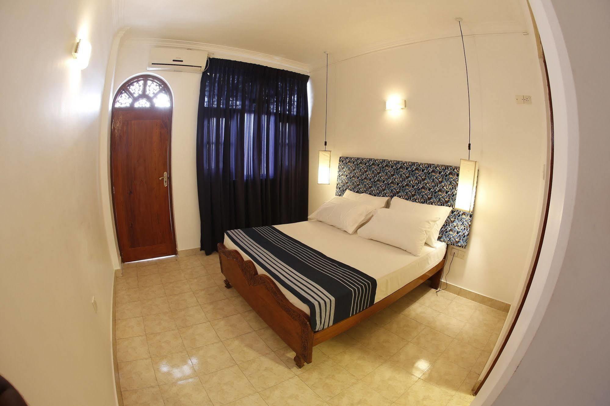 The Reef Beach Hotel Negombo Ngoại thất bức ảnh