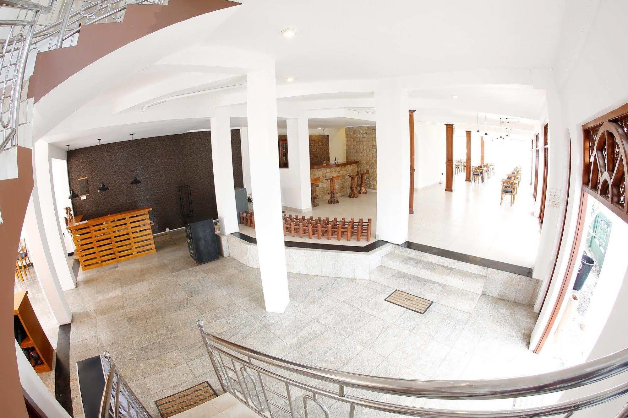 The Reef Beach Hotel Negombo Ngoại thất bức ảnh